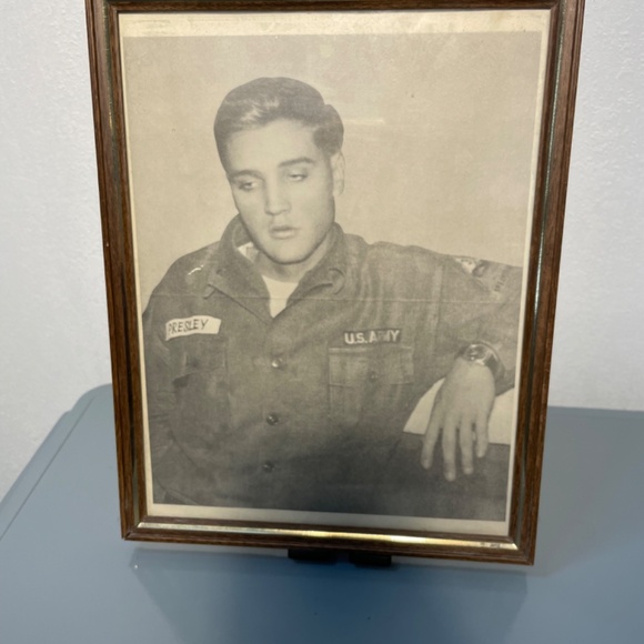 Elvis Presley Photos - Picture 4 of 4
